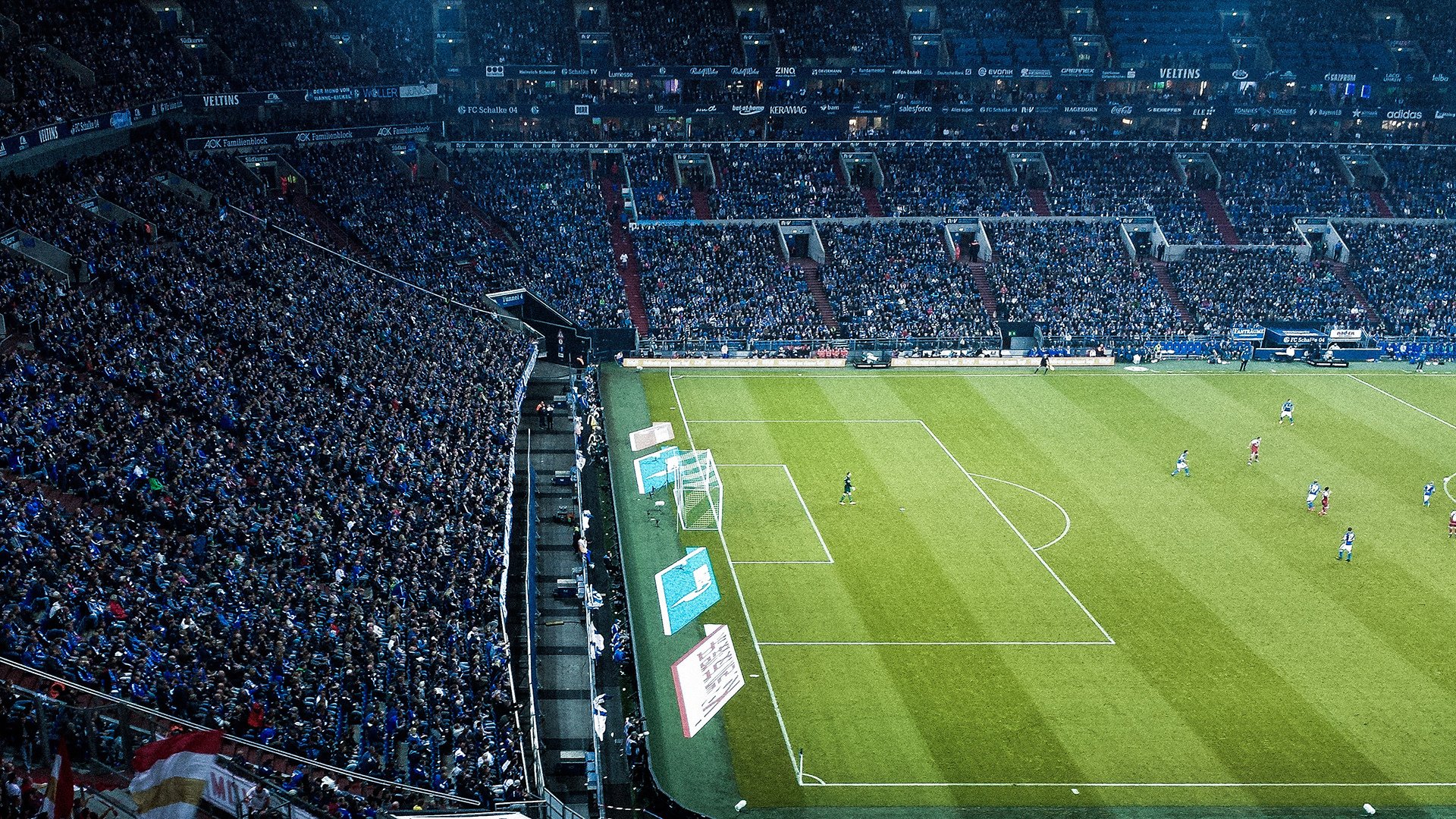 巴萨加强中场控制，迎来难得的胜利，巴萨中场有哪些巨星